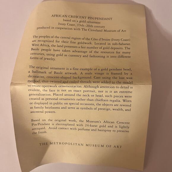 vintage gold tone AFRICAN CRESCENT PIN/PENDANT MMA Metropolitan Museum of Art - Picture 11 of 16